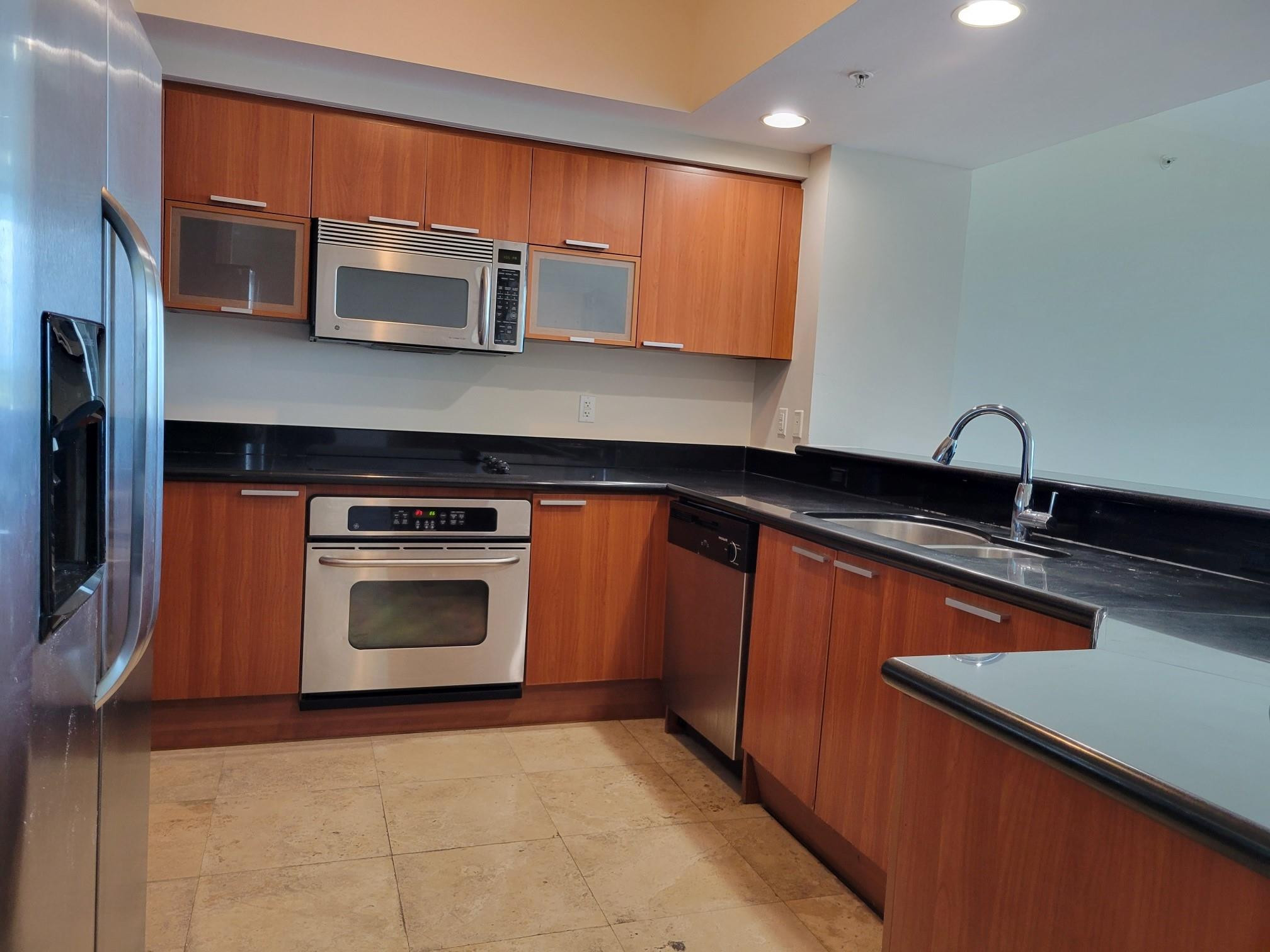 The Oaks I Condo - Residential