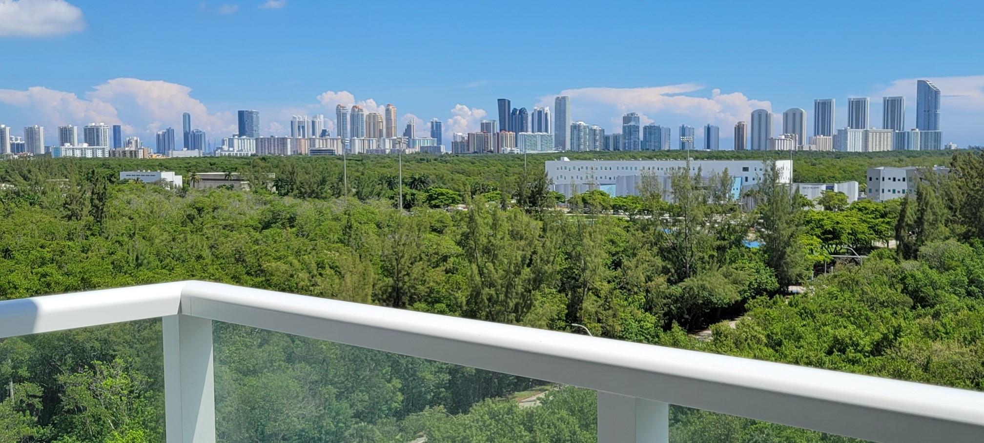 The Oaks I Condo - Residential