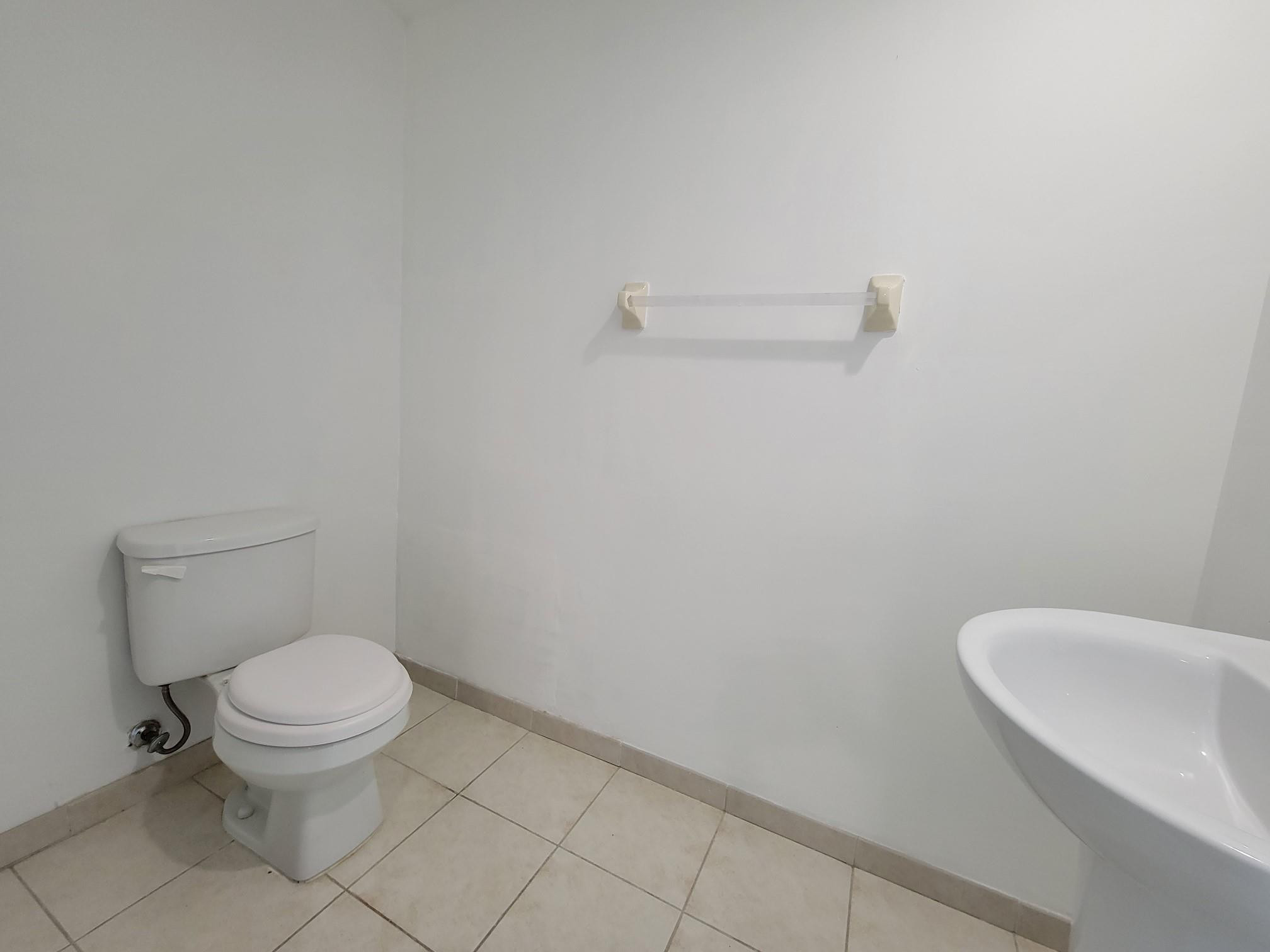 The Oaks I Condo - Residential