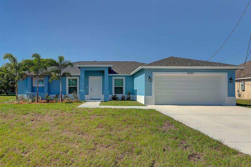 Photo of 2352 SW Plum Court, Port Saint Lucie, FL 34953 (MLS # R10801426)
