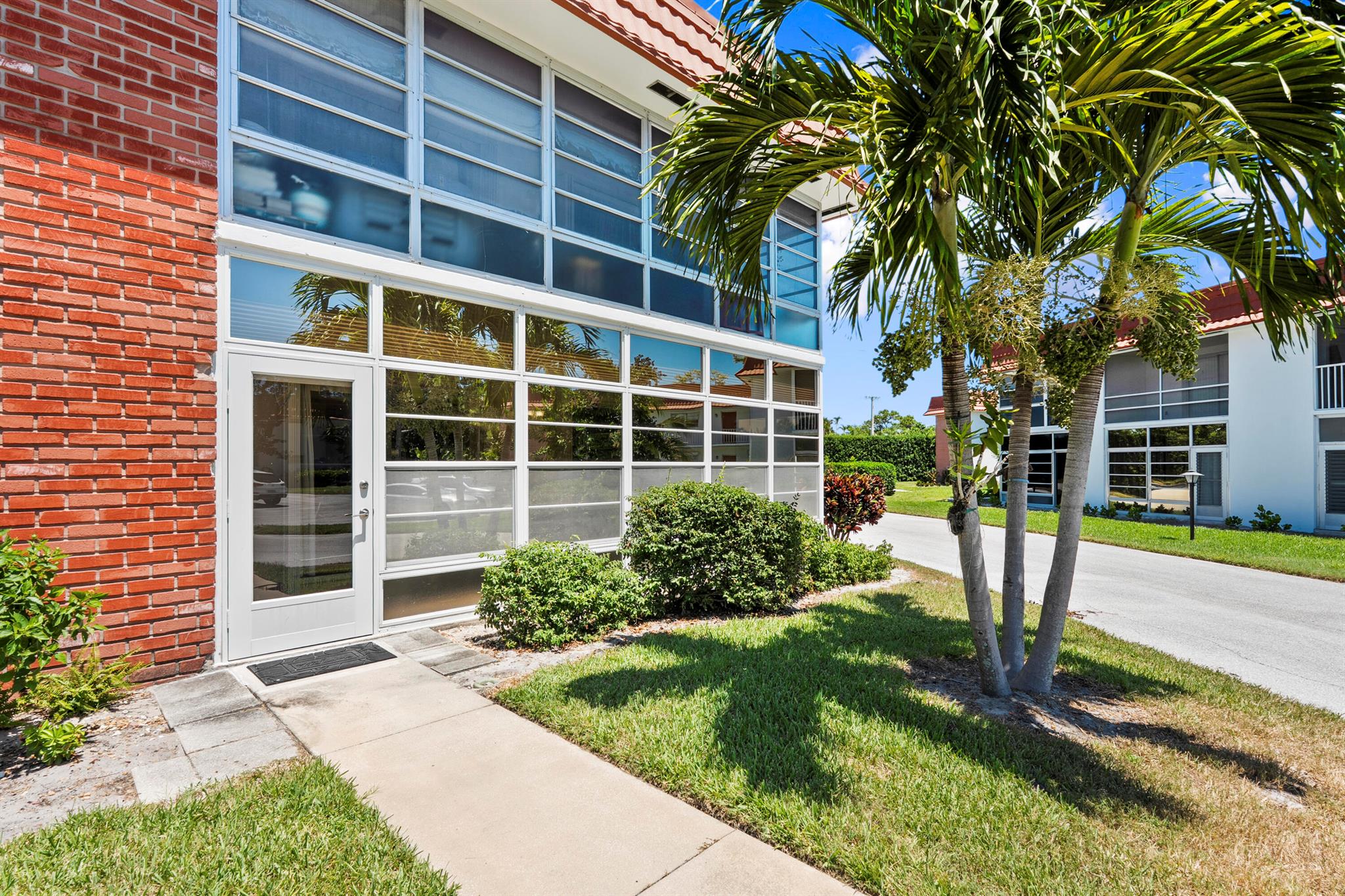 Stuart, Florida 34996, United States, 2 Bedrooms Bedrooms, ,2 BathroomsBathrooms,Residential,Active,209569