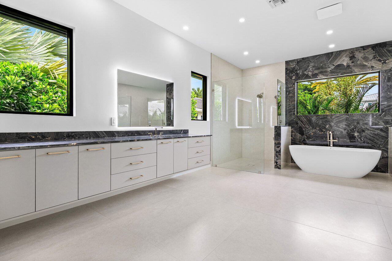 Delaire Country Club - Residential