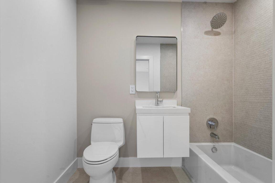 Delaire Country Club - Residential