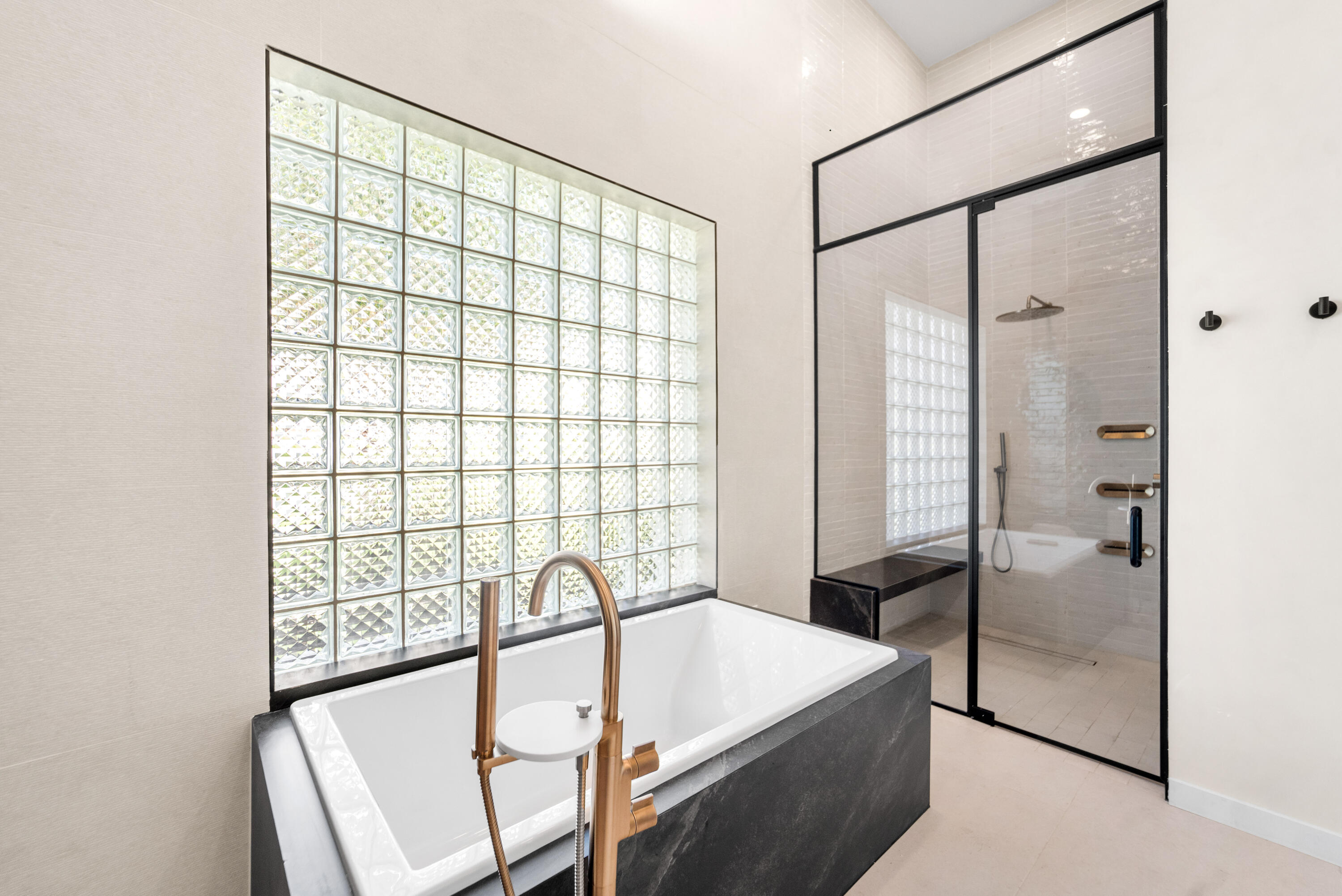HERON BAY TWO - Residential