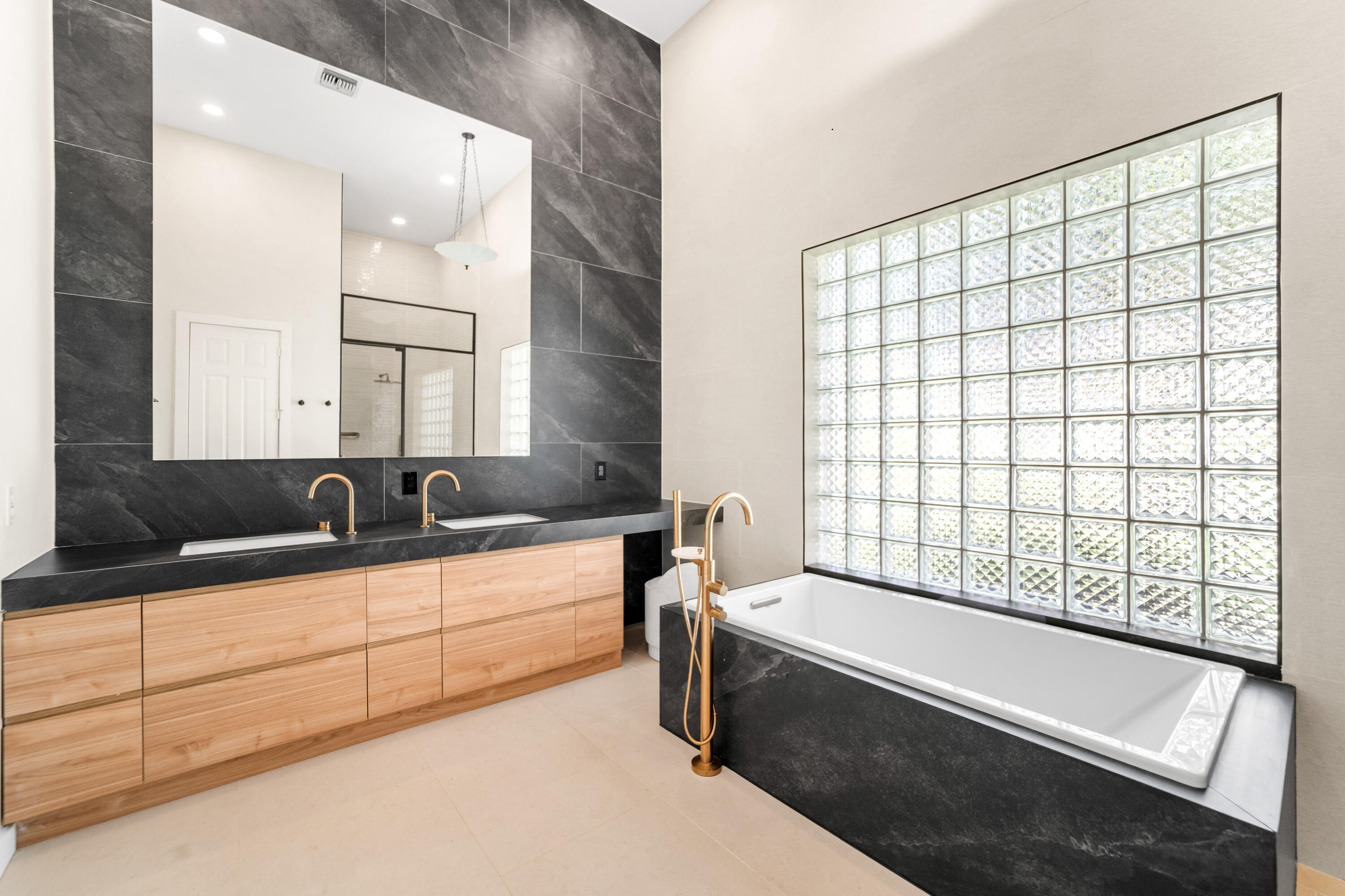 HERON BAY TWO - Residential