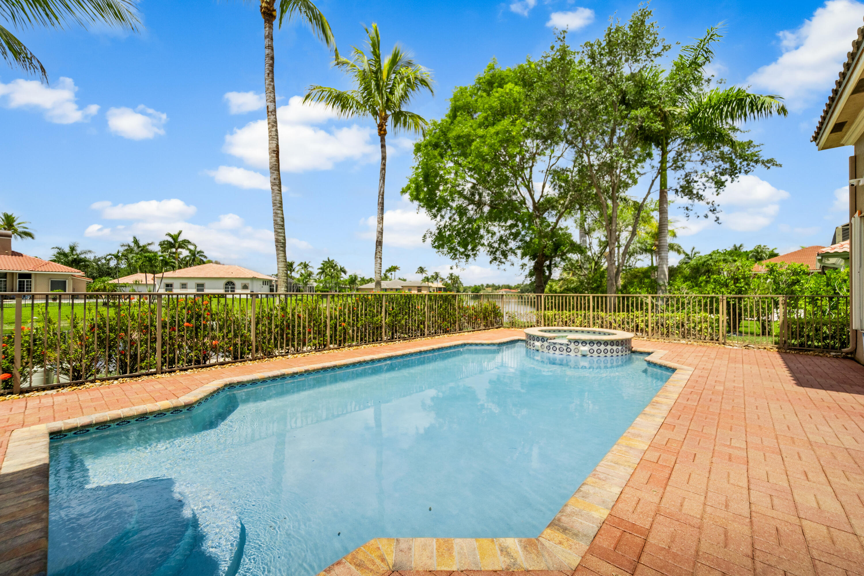 HERON BAY TWO - Residential