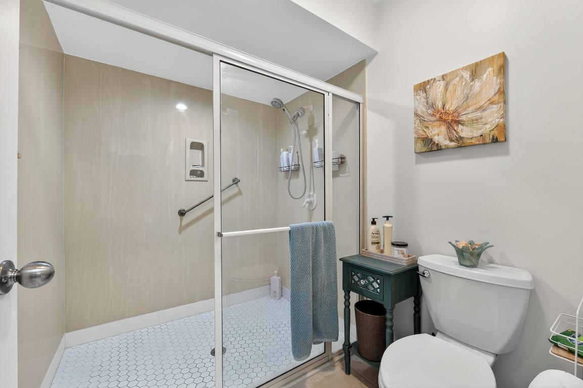 BUNKER HILL AT HERITAGE RIDGE EAST - Residential