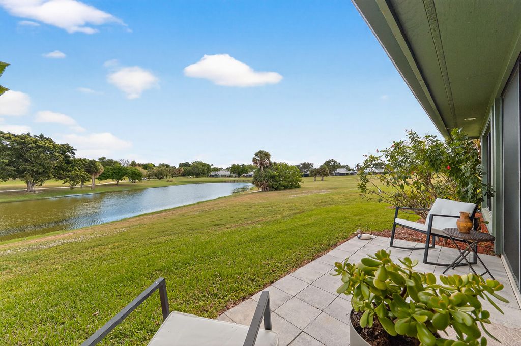 Photo of 6884 SE Bunker Hill Drive, Hobe Sound, FL 33455 (MLS # R11140961)