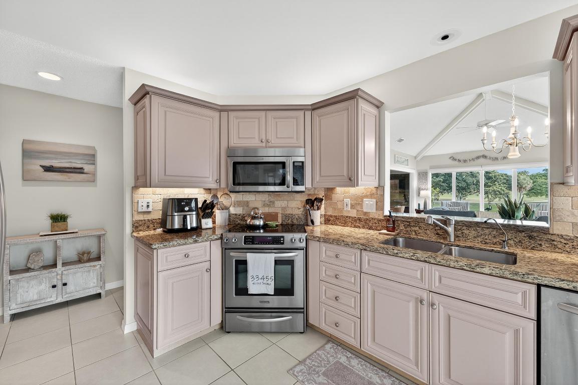 BUNKER HILL AT HERITAGE RIDGE EAST - Residential