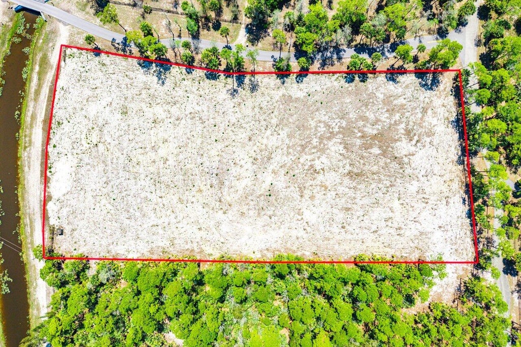 Photo of 1278 Arabian Drive, Loxahatchee, FL 33470 (MLS # B26006847)