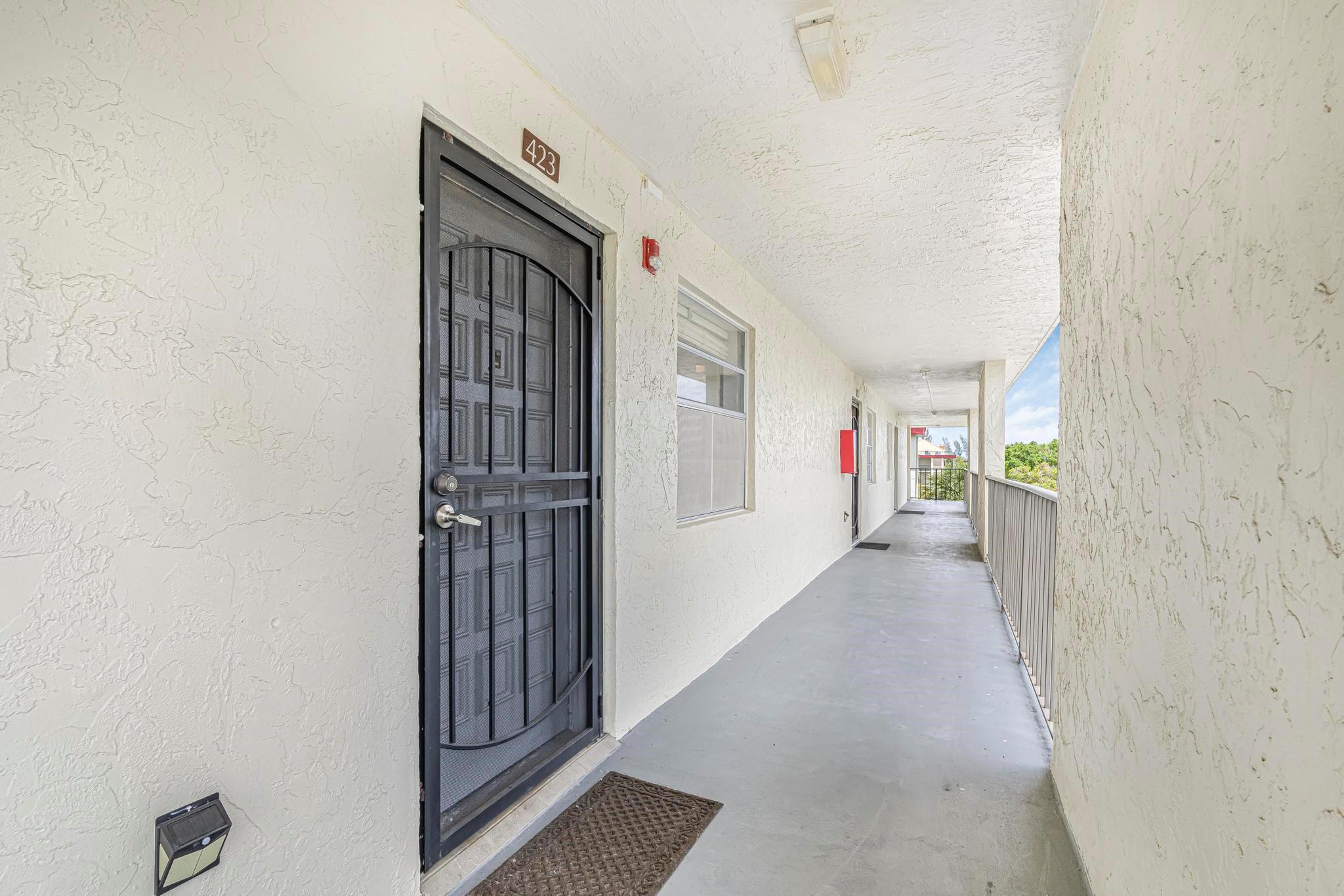 3000 NW 48th Ter 423