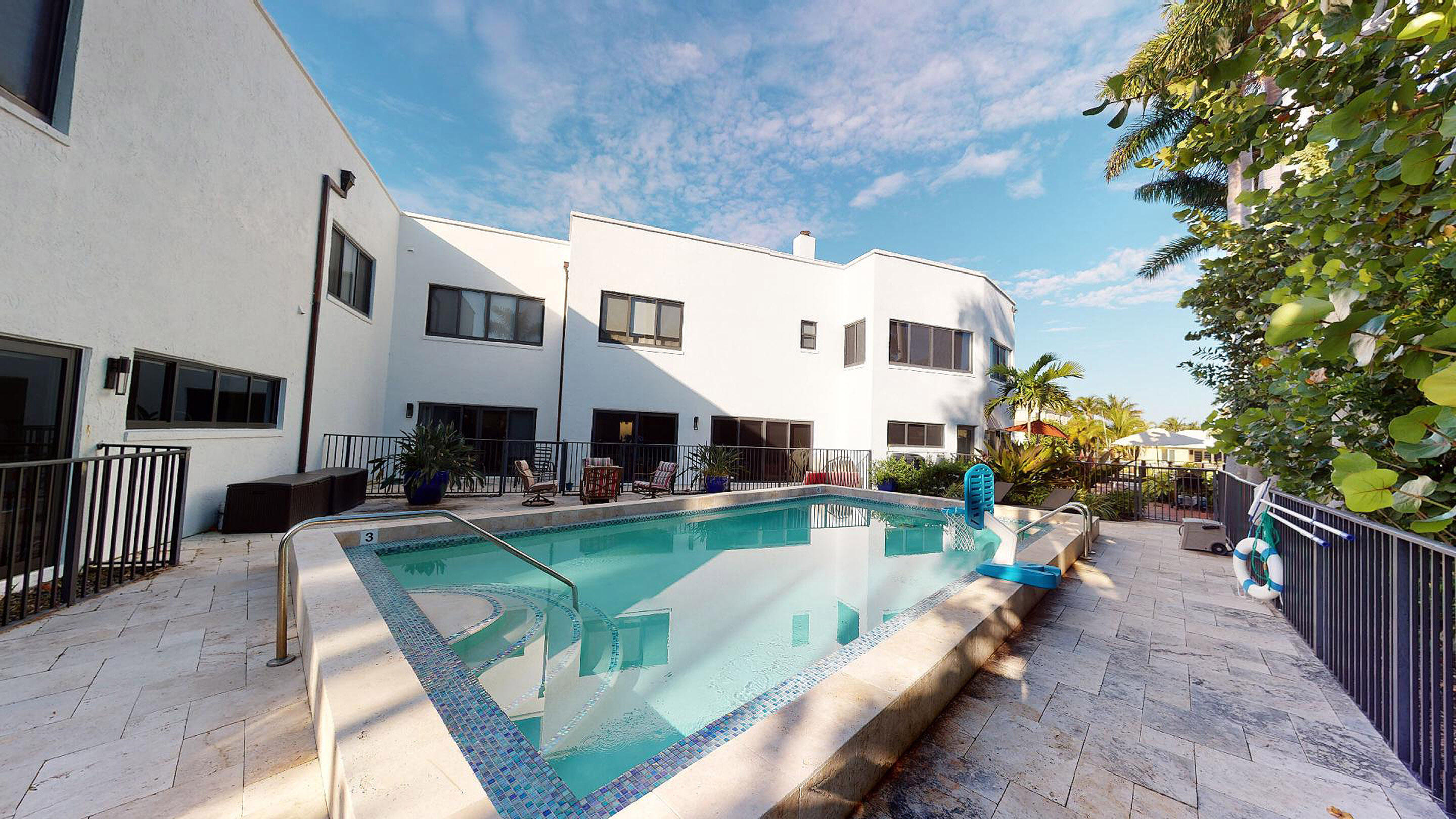 BEL LIDO - Residential Lease