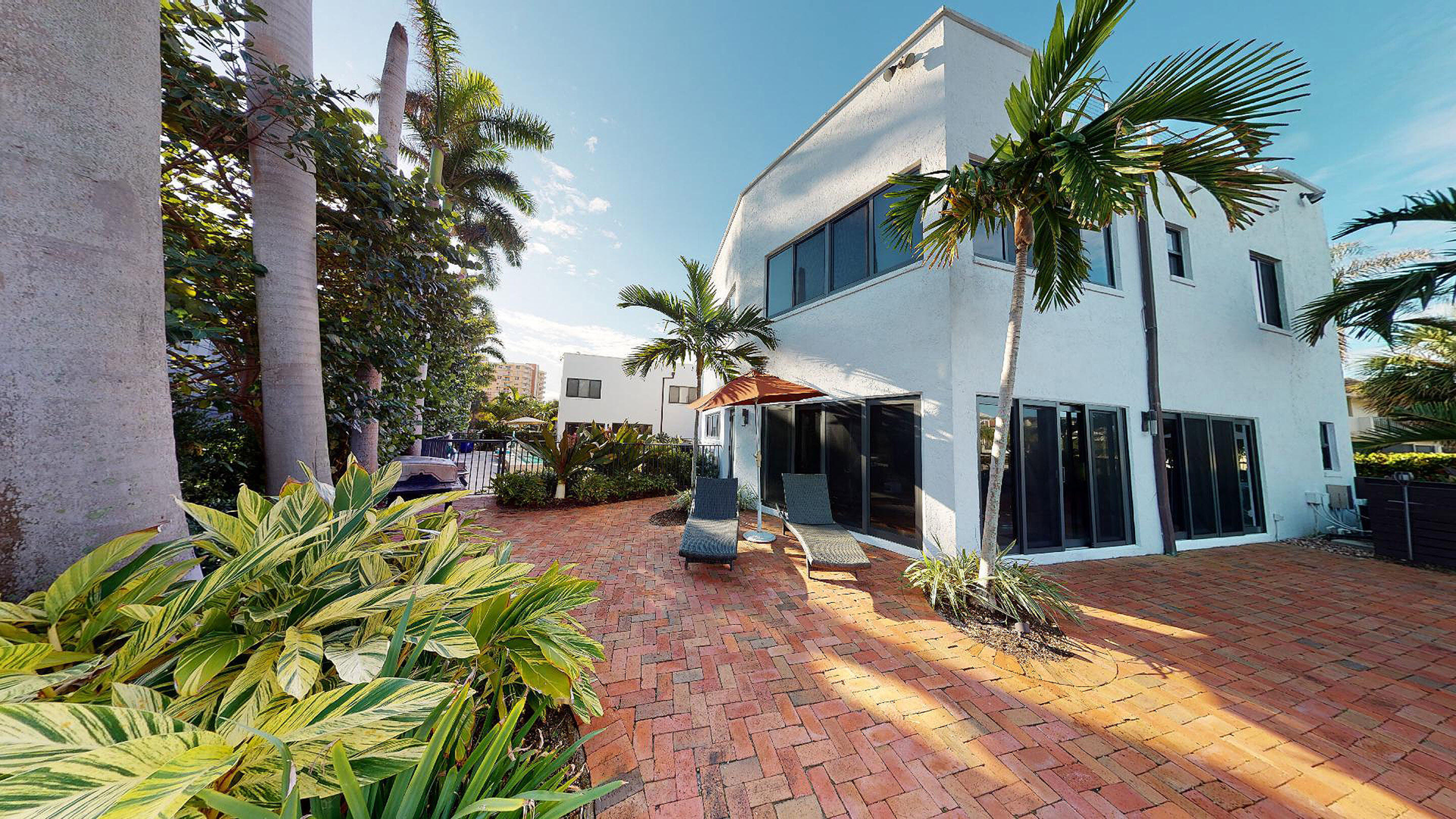 BEL LIDO - Residential Lease