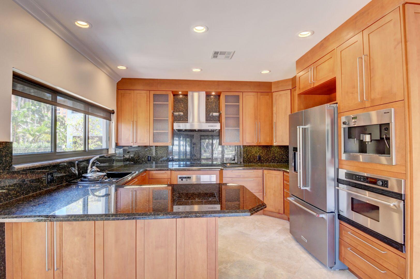 BEL LIDO - Residential Lease