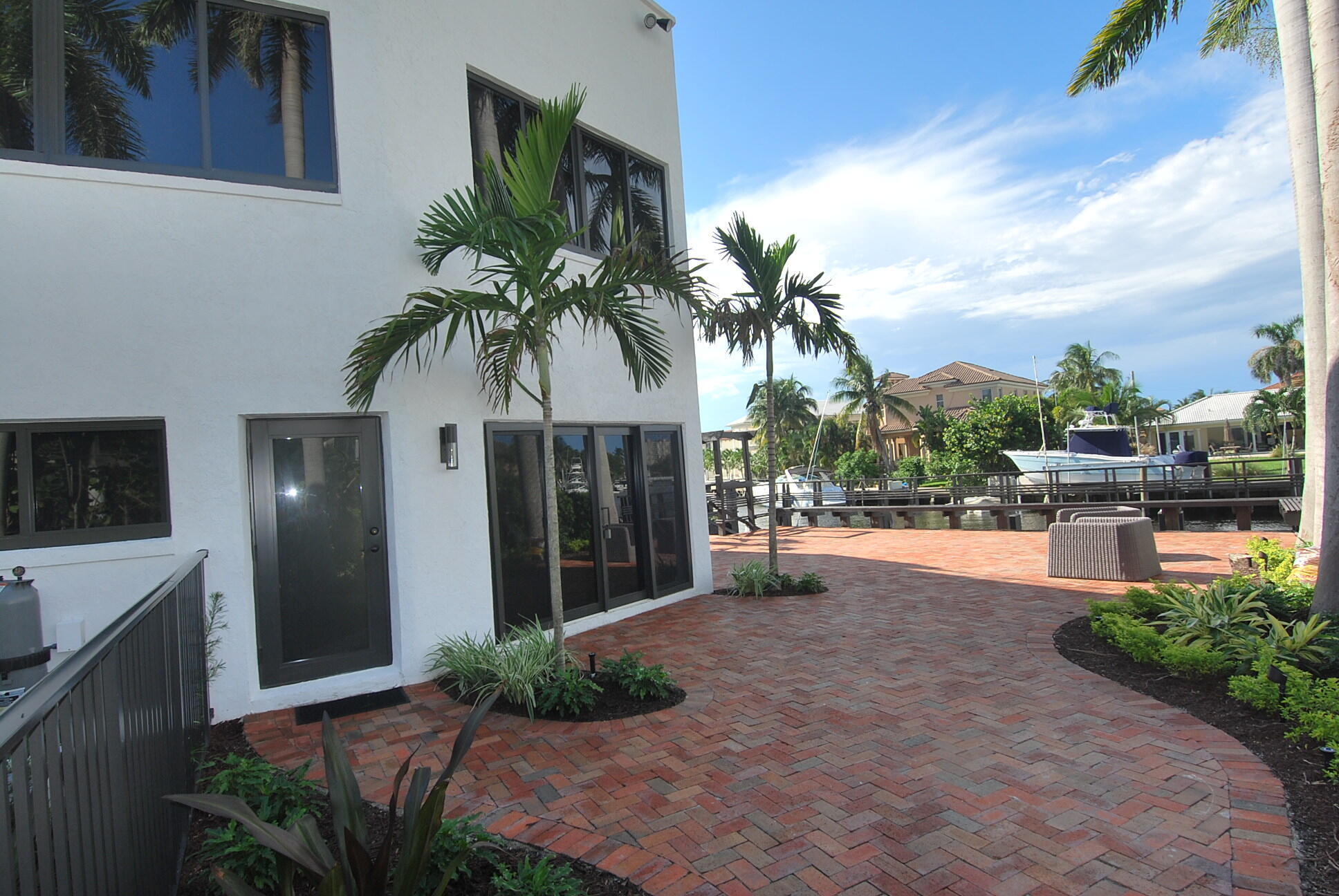 BEL LIDO - Residential Lease