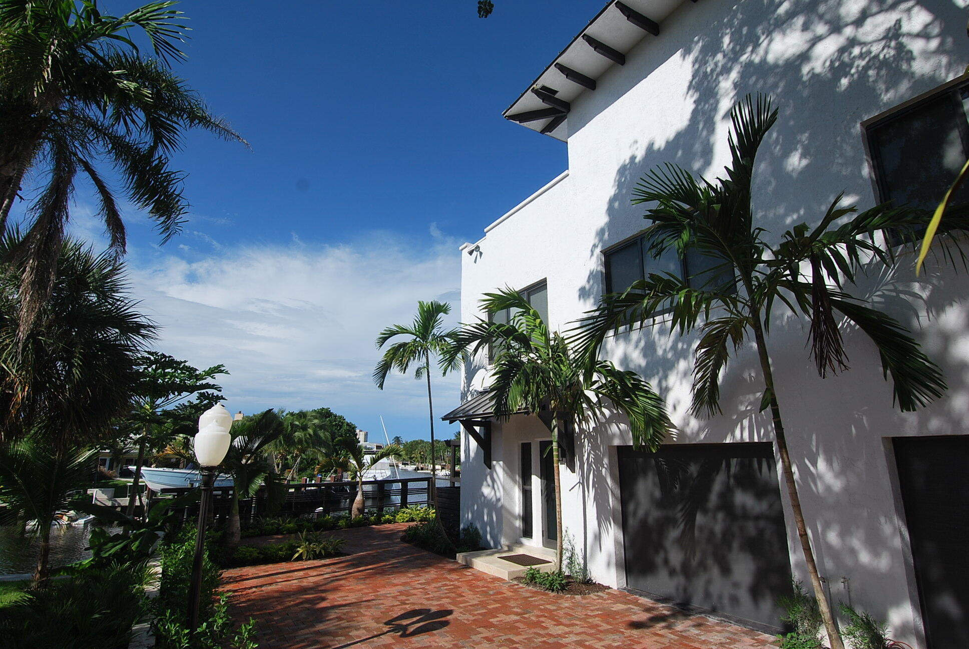 BEL LIDO - Residential Lease