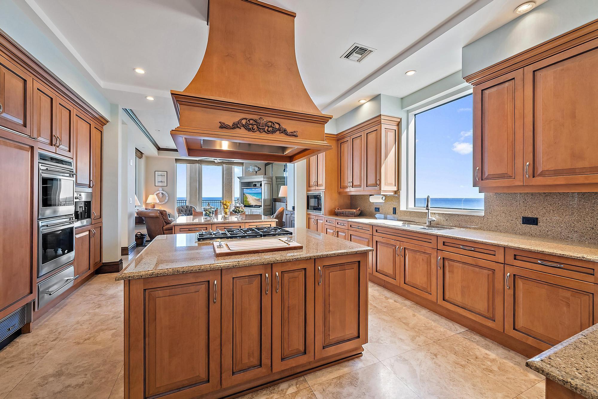 ONE SINGER ISLAND CONDO - Residential