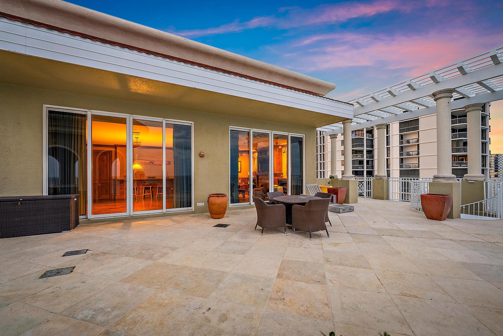 ONE SINGER ISLAND CONDO - Residential