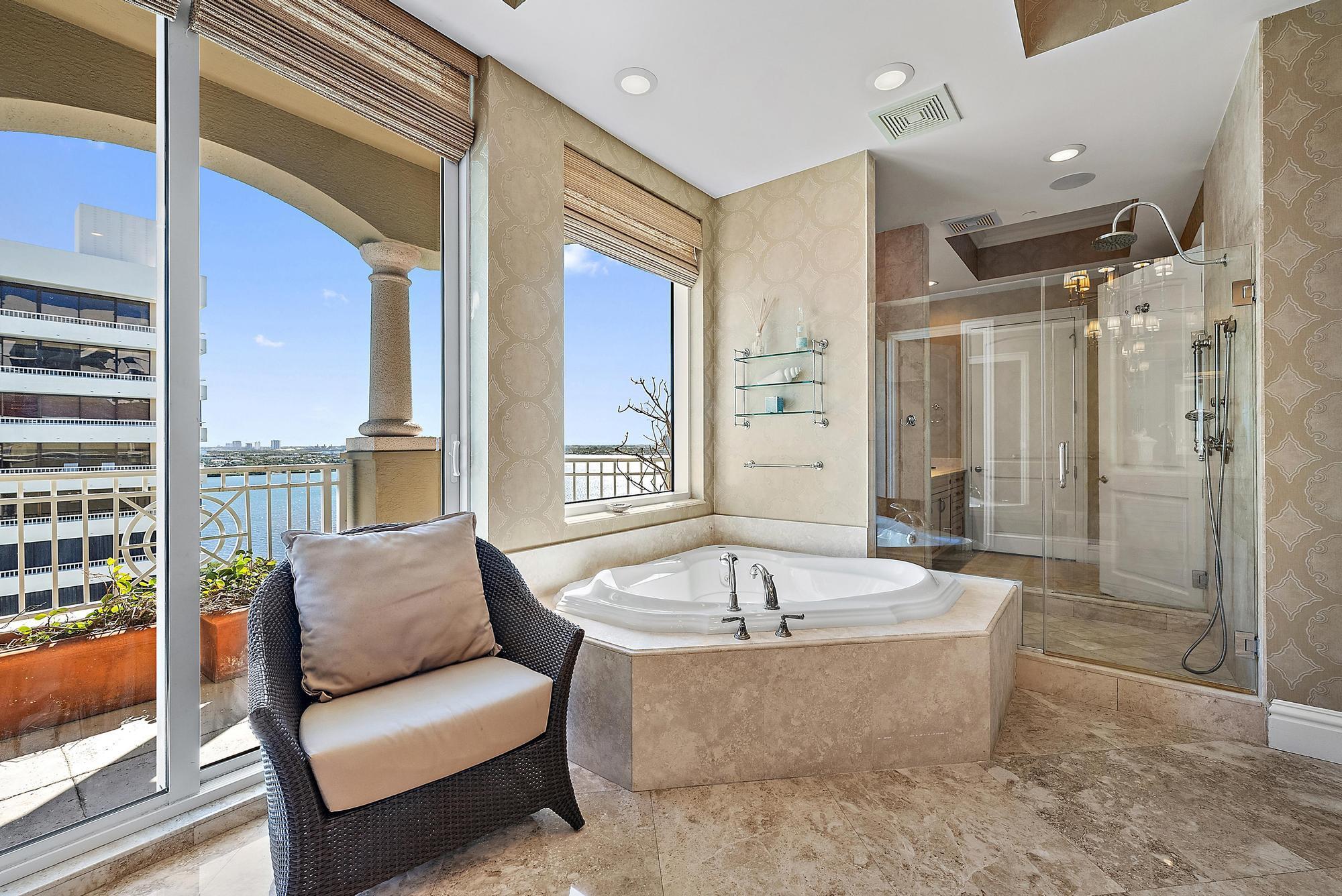 ONE SINGER ISLAND CONDO - Residential