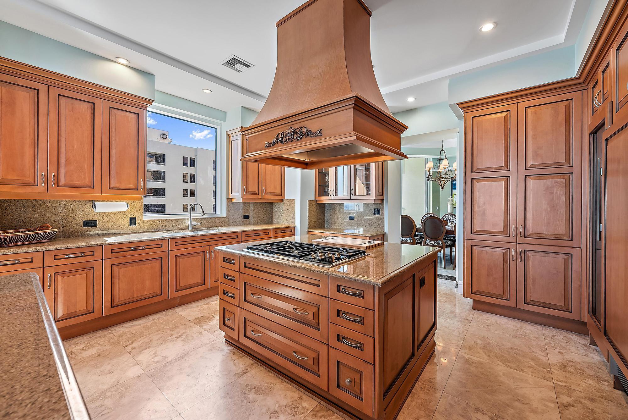 ONE SINGER ISLAND CONDO - Residential