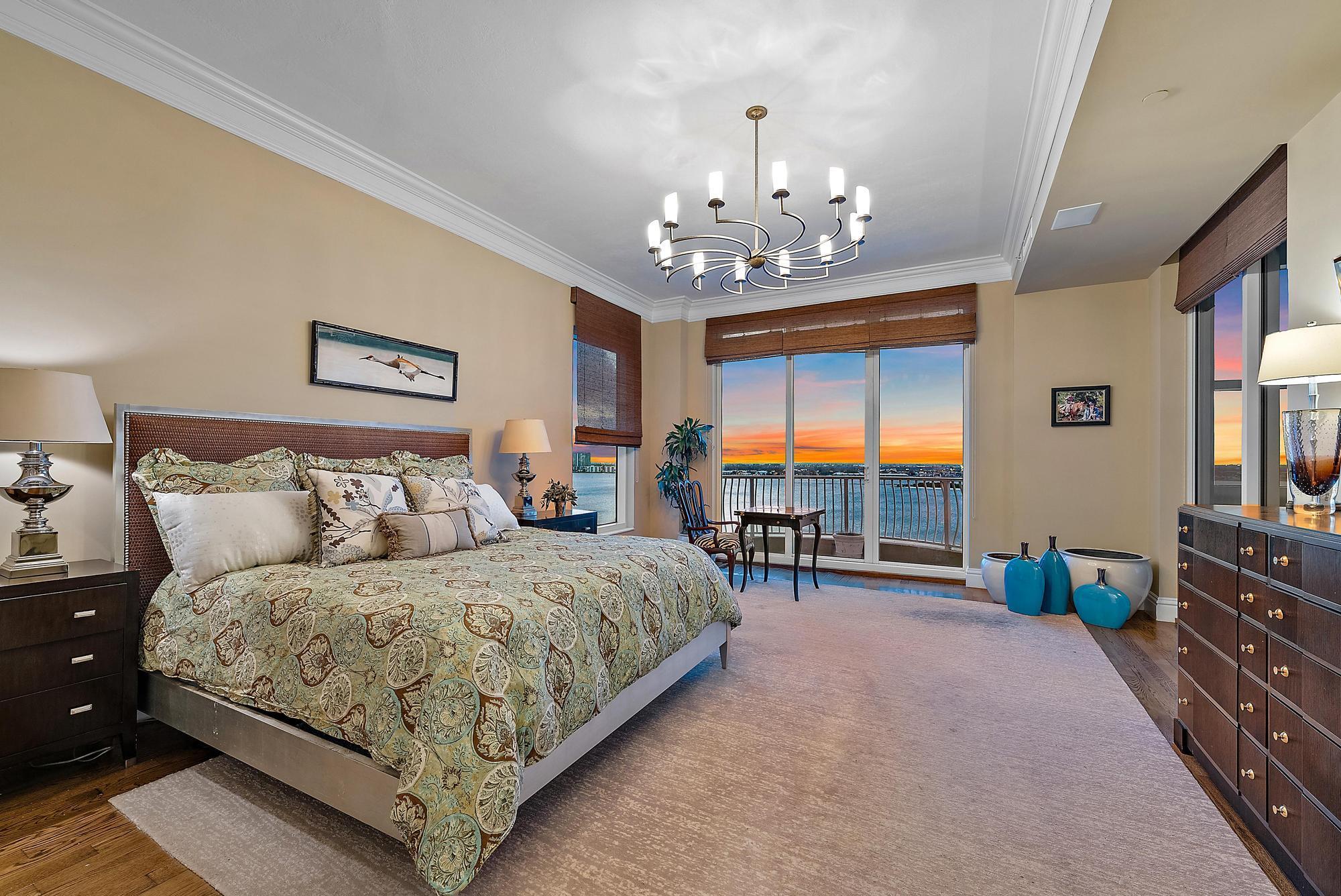 ONE SINGER ISLAND CONDO - Residential