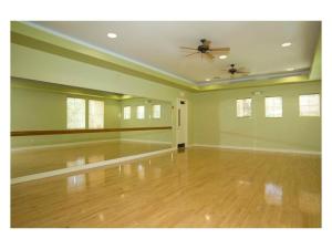 MANSIONS AT EVERGRENE - Residential Lease