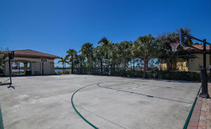 MANSIONS AT EVERGRENE - Residential Lease