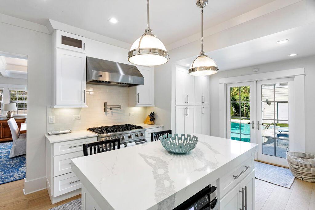 ROYAL PARK - Residential Lease