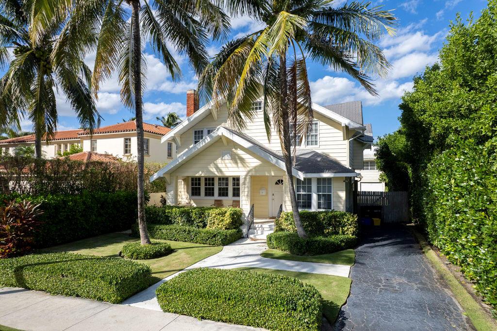 ROYAL PARK - Residential Lease