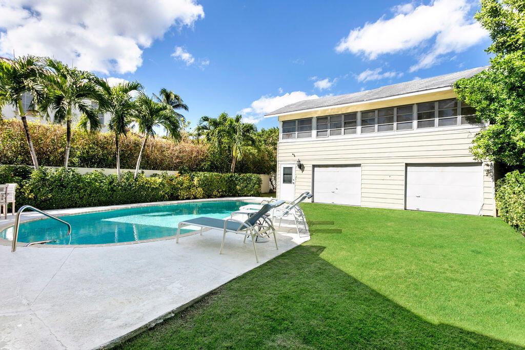 ROYAL PARK - Residential Lease