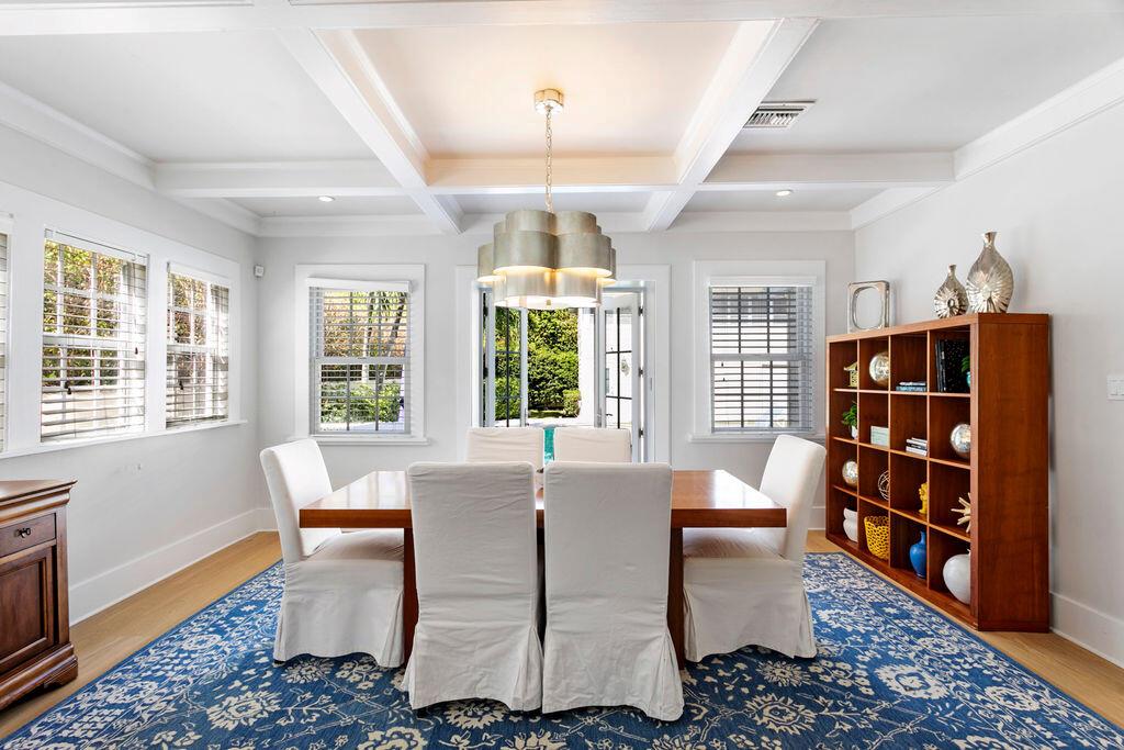 ROYAL PARK - Residential Lease