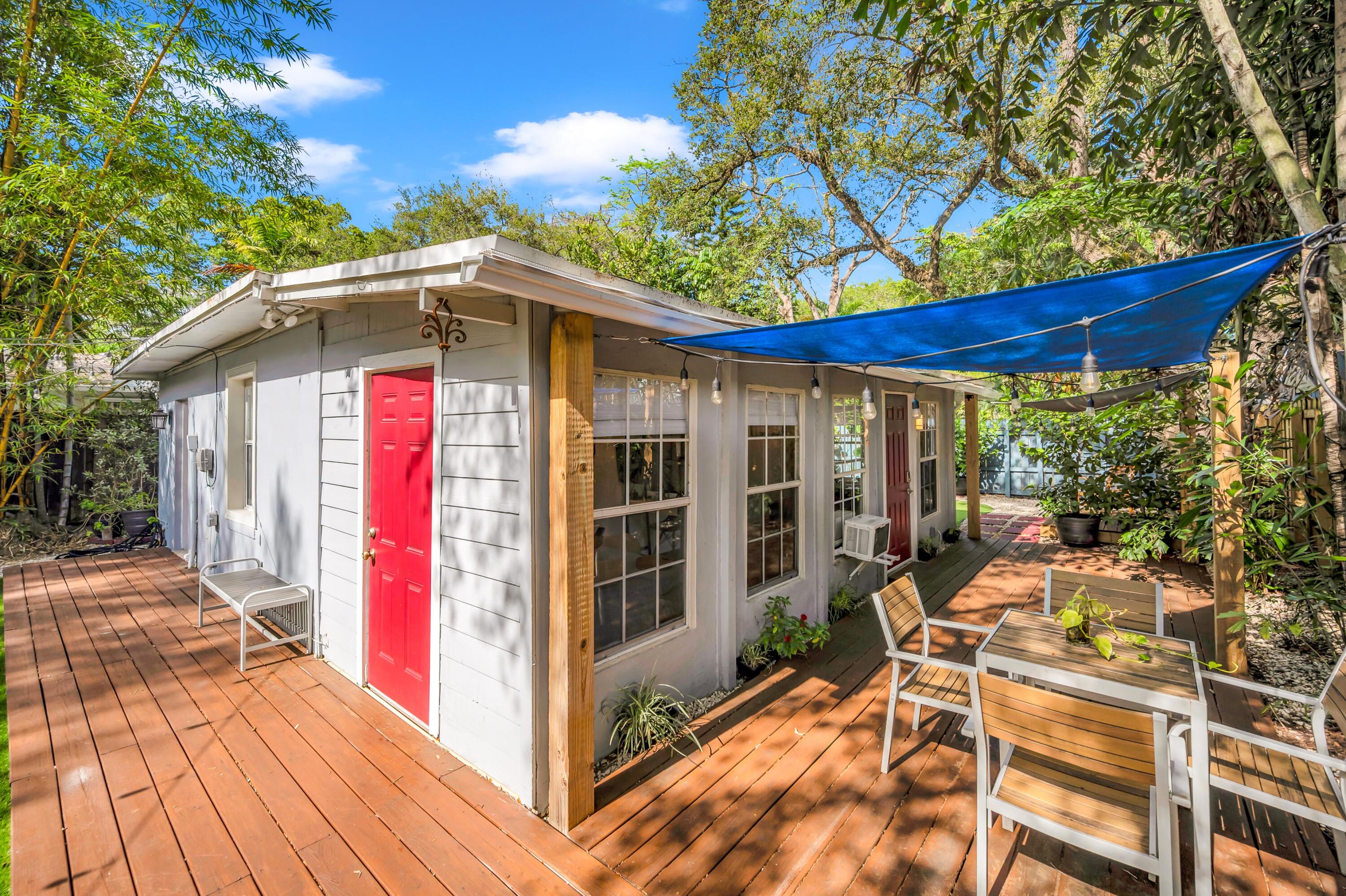 Sailboat Bend - Residential