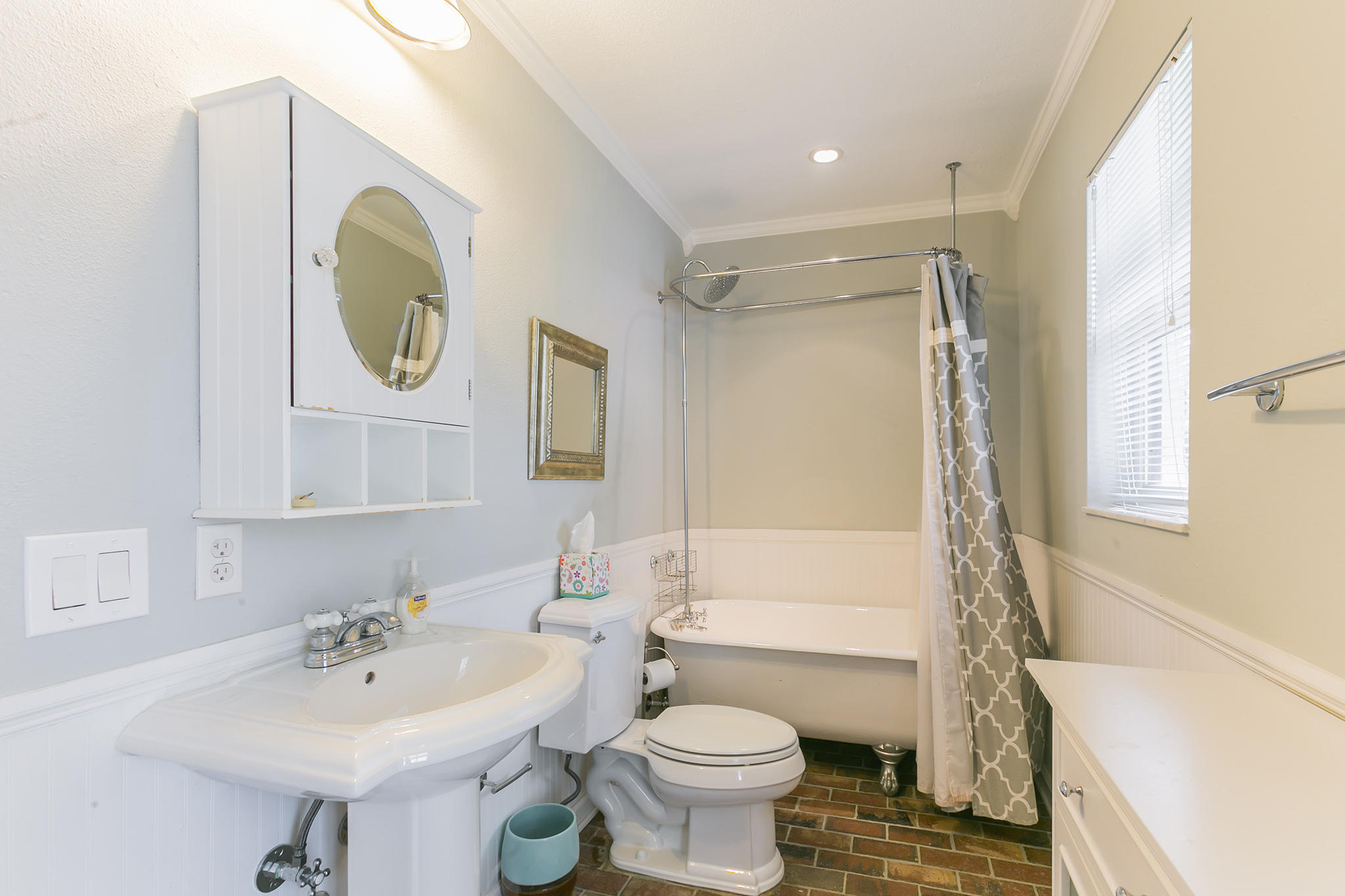 Sugar Pond Manor - Residential