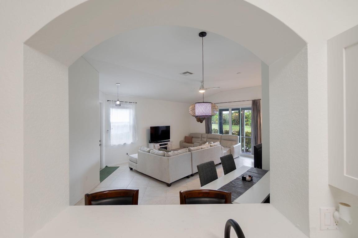 COCONUT KEY - Residential