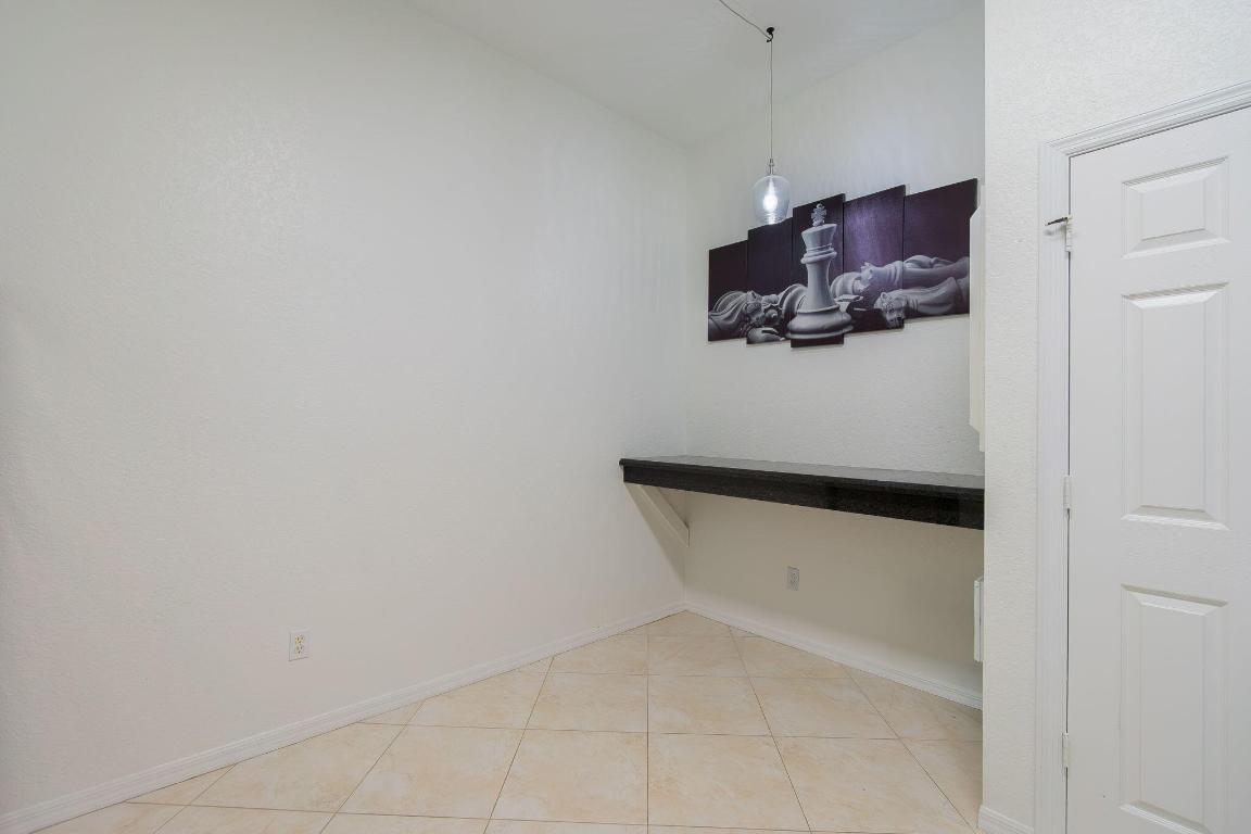 COCONUT KEY - Residential