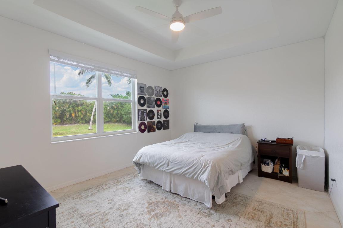 COCONUT KEY - Residential