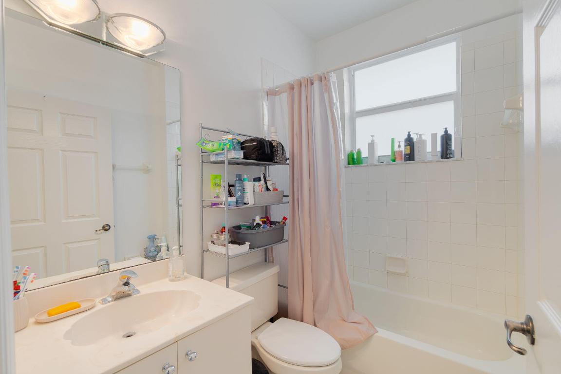 COCONUT KEY - Residential