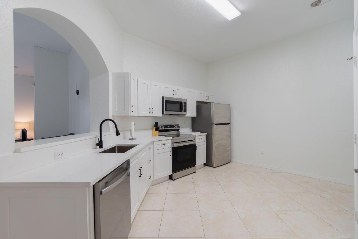 COCONUT KEY - Residential