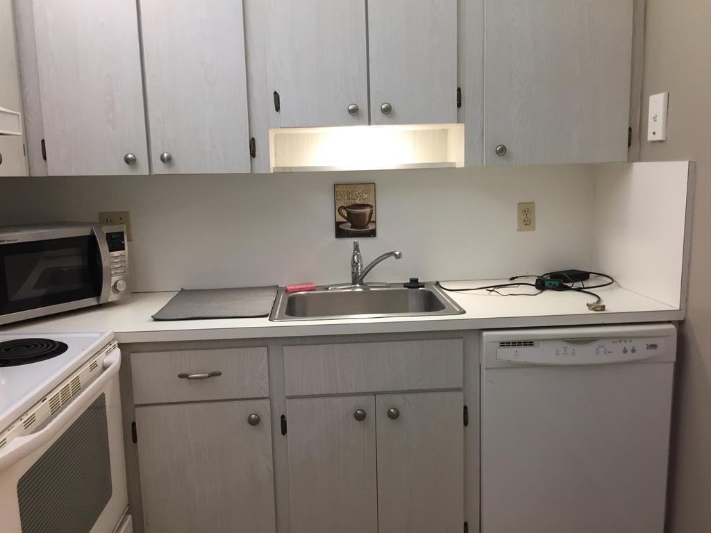 800 Place Condominimum - Residential