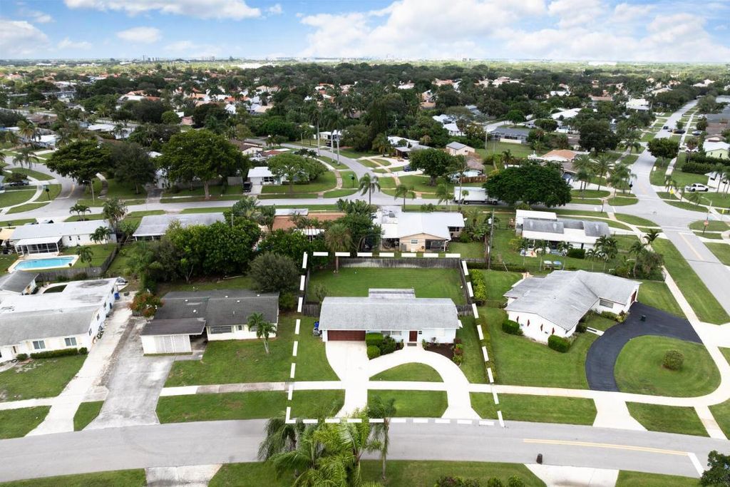 Photo of 760 Cinnamon Road, North Palm Beach, FL 33408 (MLS # R11132117)