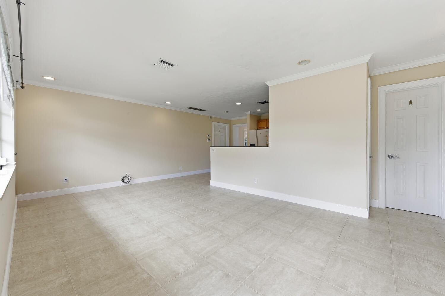 NORTH PALM BEACH VILLAGE - Residential