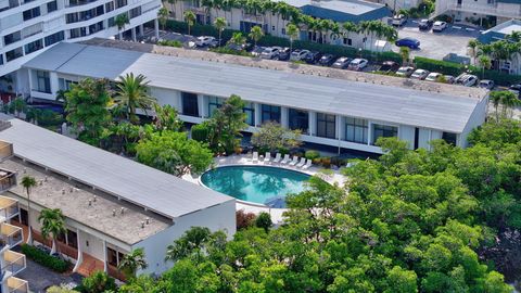 A home in South Palm Beach