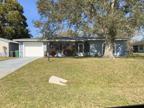 Photo of 8702 DELAND Avenue, Fort Pierce, FL 34951 (MLS # B26059470)