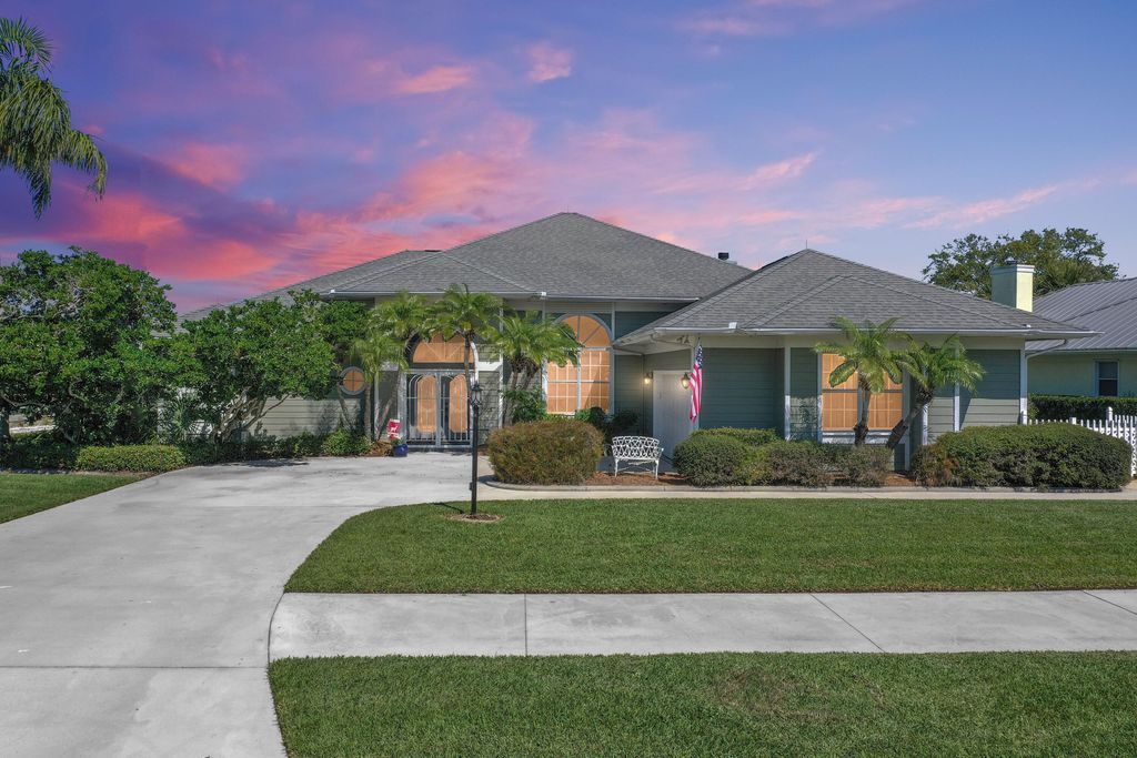 Photo of 4408 Gator Trace Lane, Fort Pierce, FL 34982 (MLS # R11067255)