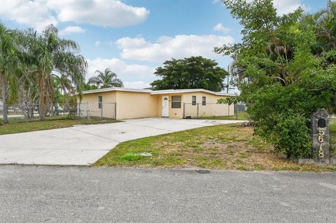5618 Cinnamon Drive West Palm Beach FL 33415