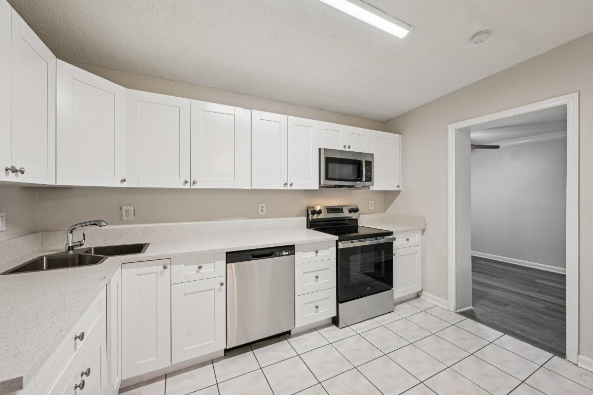 Forest Hill Village Repl - Residential