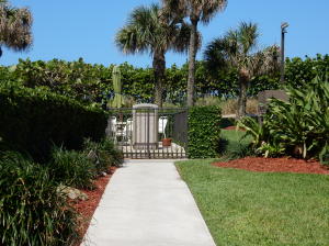 ISLANDIA 01 CONDO - Residential