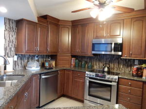 ISLANDIA 01 CONDO - Residential