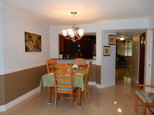 ISLANDIA 01 CONDO - Residential