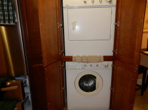 ISLANDIA 01 CONDO - Residential